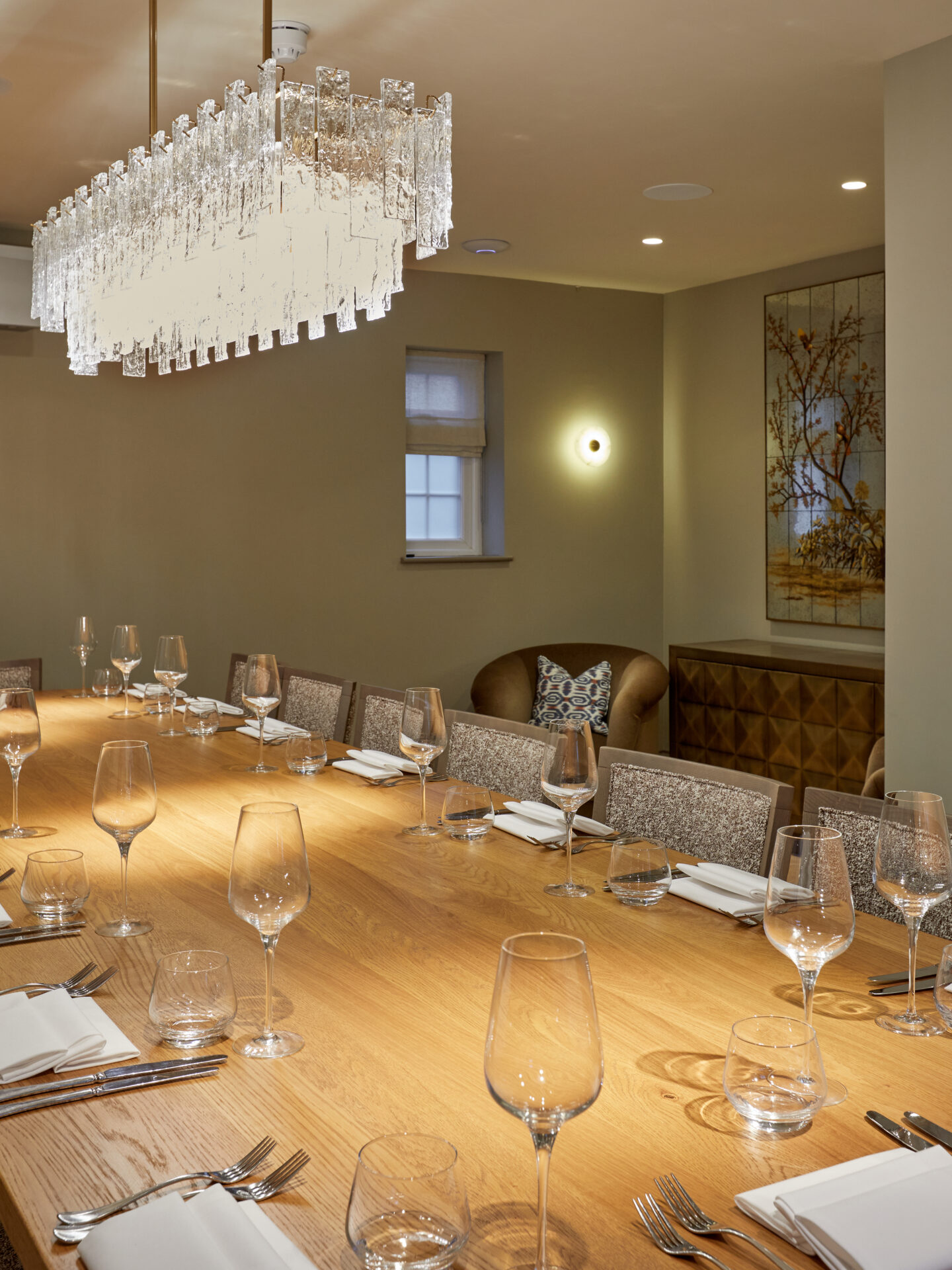 The Woodlark Private Dining Room at The Gosling, Woking, Surrey Elegant Private Dining Room called The Woodlark at The Gosling, Woking, Surrey,
